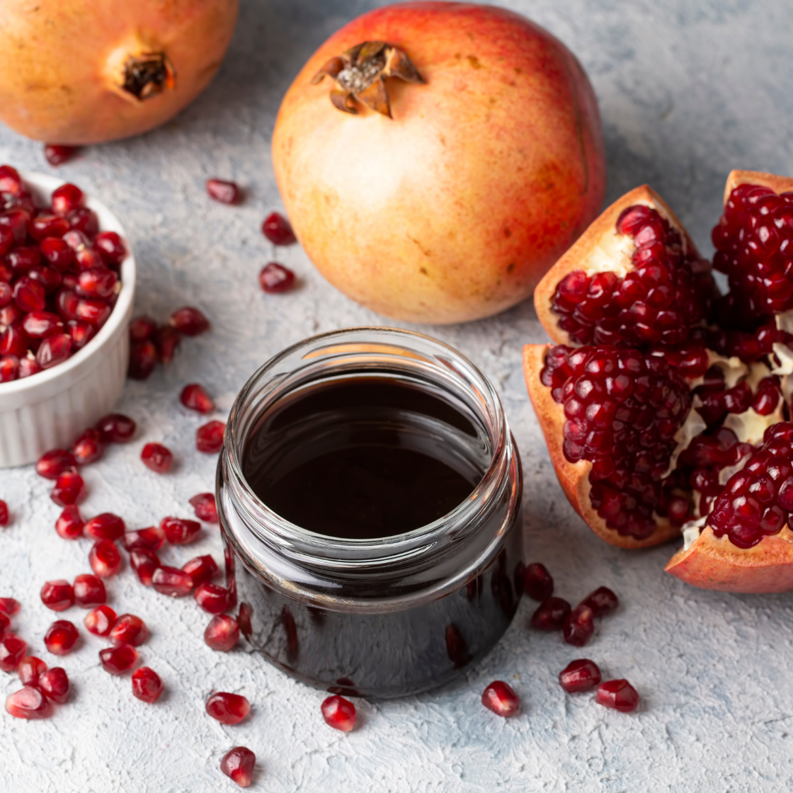 Nar neye iyi gelir? Bilimsel araştırmalara göre kalp, cilt ve kan şekeri üzerindeki etkiler